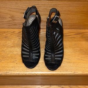 Vince Camuto 7.5 black with chrome hardware heeled open toe zip booties aviator